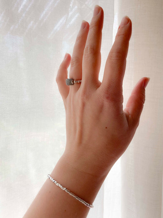 Anello Elastico Argento Cubo Labradorite