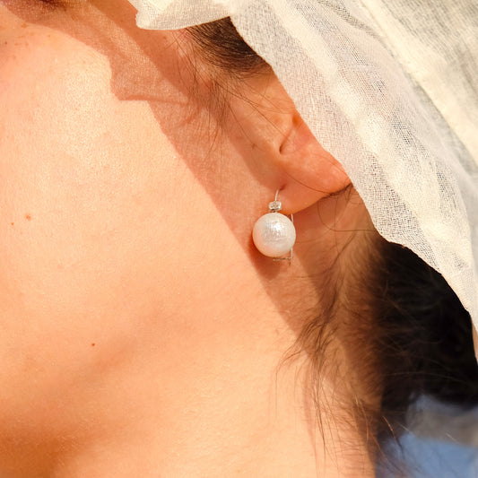 Perla Bianca Tonda Orecchini Argento
