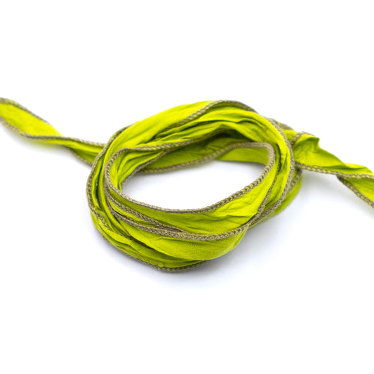 Bracciale Seta Tonalità Verde